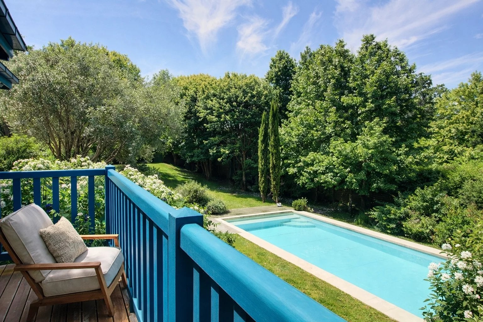 ARCANGUES - PROPRIETE AVEC PISCINE - FACE AU GOLF